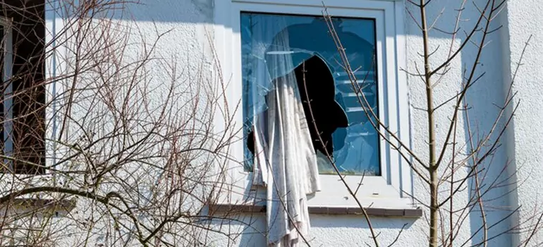 Storm Window Installation Contractors in Sudbury, Ontario