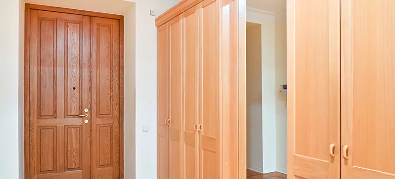 Glass Closet Door Repair in Sudbury, Ontario